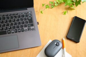 デスクワークの画像